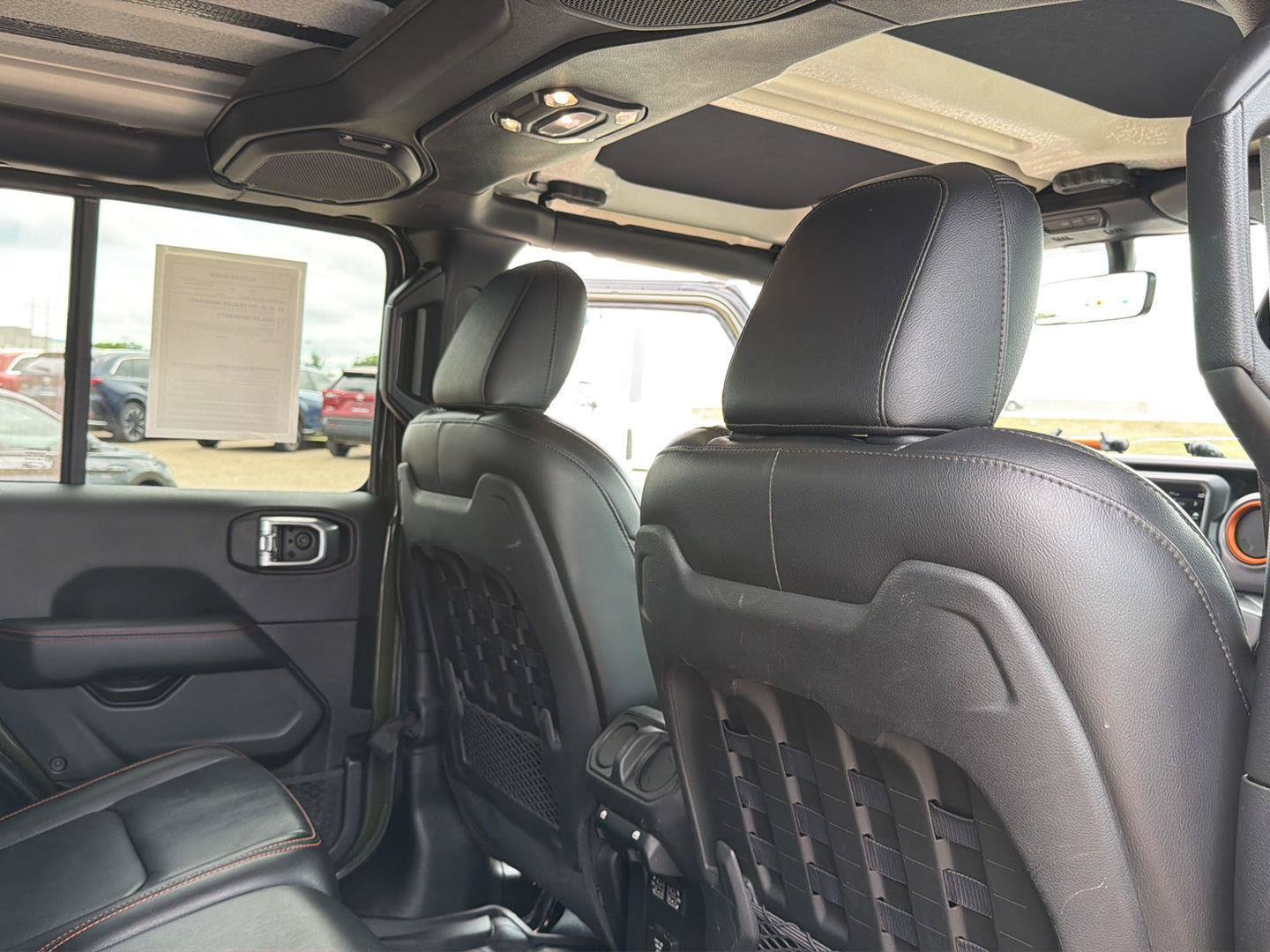 Used 2022 Jeep Gladiator Mojave w/ LED Lighting Group AWD/4WD image 18