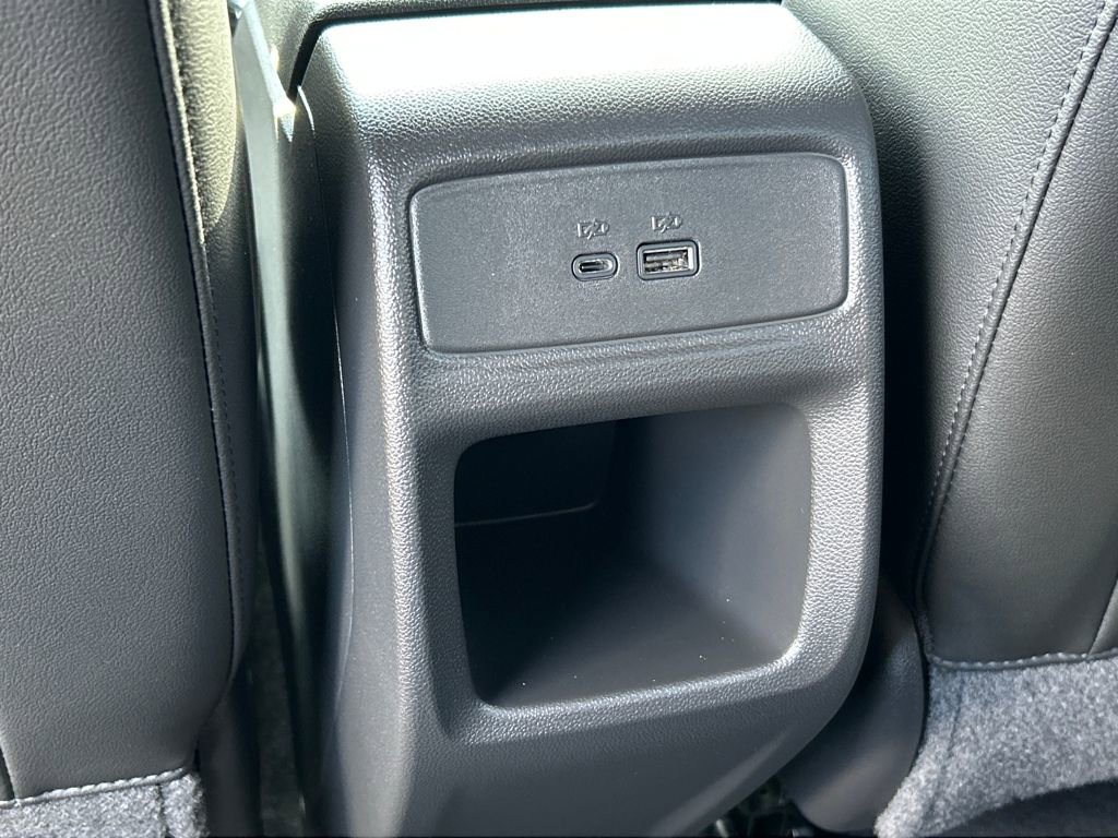 Used 2024 Chevrolet Trax RS w/ Driver Confidence Package image 22