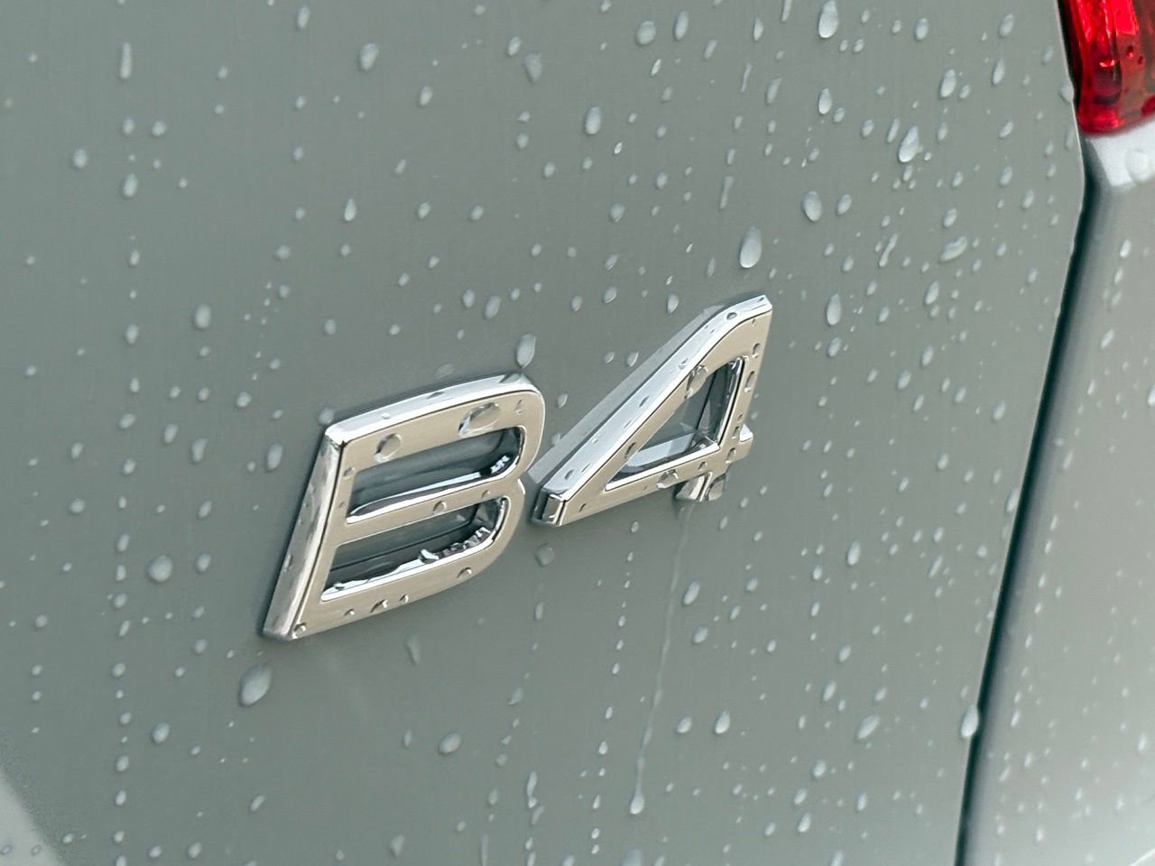 New 2026 Volvo XC40 B4 Core w/ Climate Package image 8