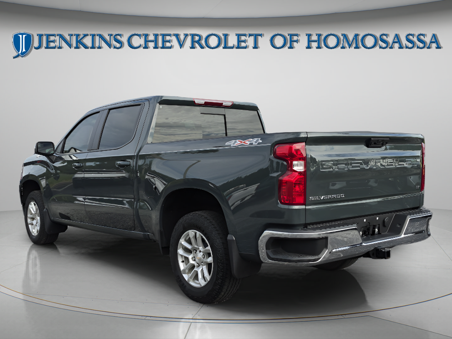 Used 2025 Chevrolet Silverado 1500 LT w/ Convenience Package II AWD/4WD image 7