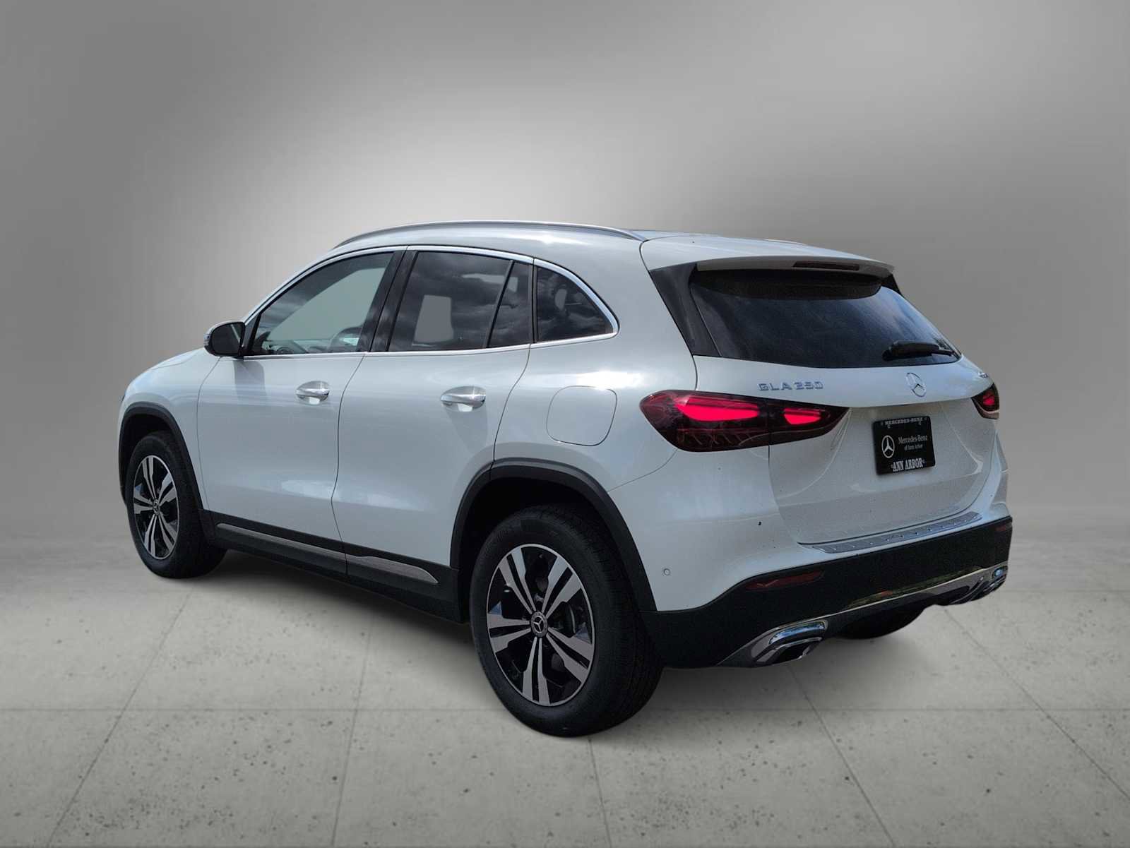 Used 2026 Mercedes-Benz GLA 250 4MATIC image 6