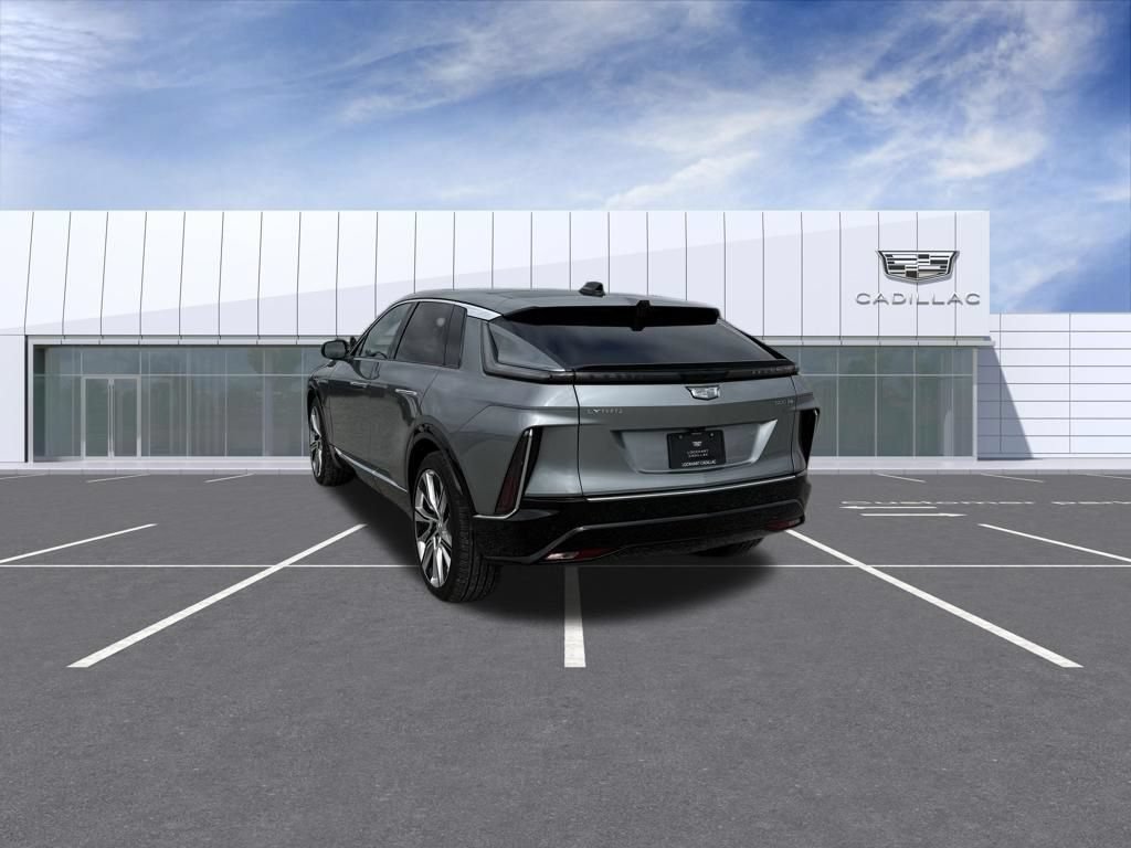 Certified 2025 Cadillac Lyriq Luxury w/ LPO, Floor Liner Package AWD/4WD image 11