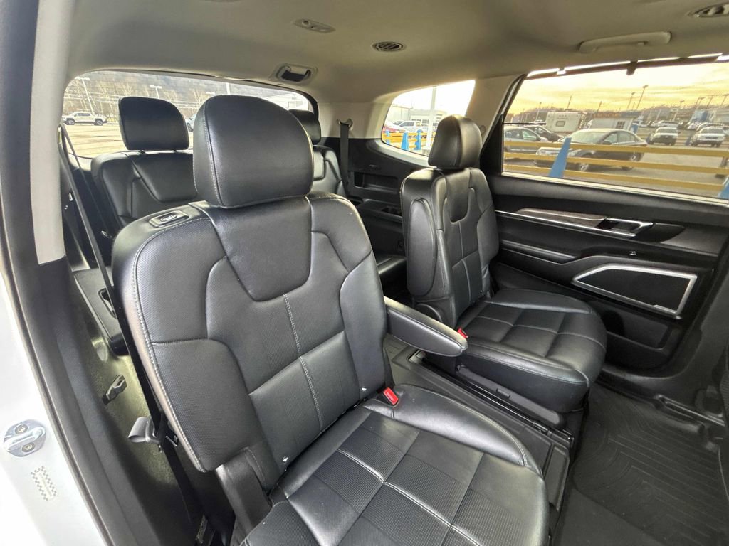Used 2020 Kia Telluride EX w/ EX Premium Package image 35