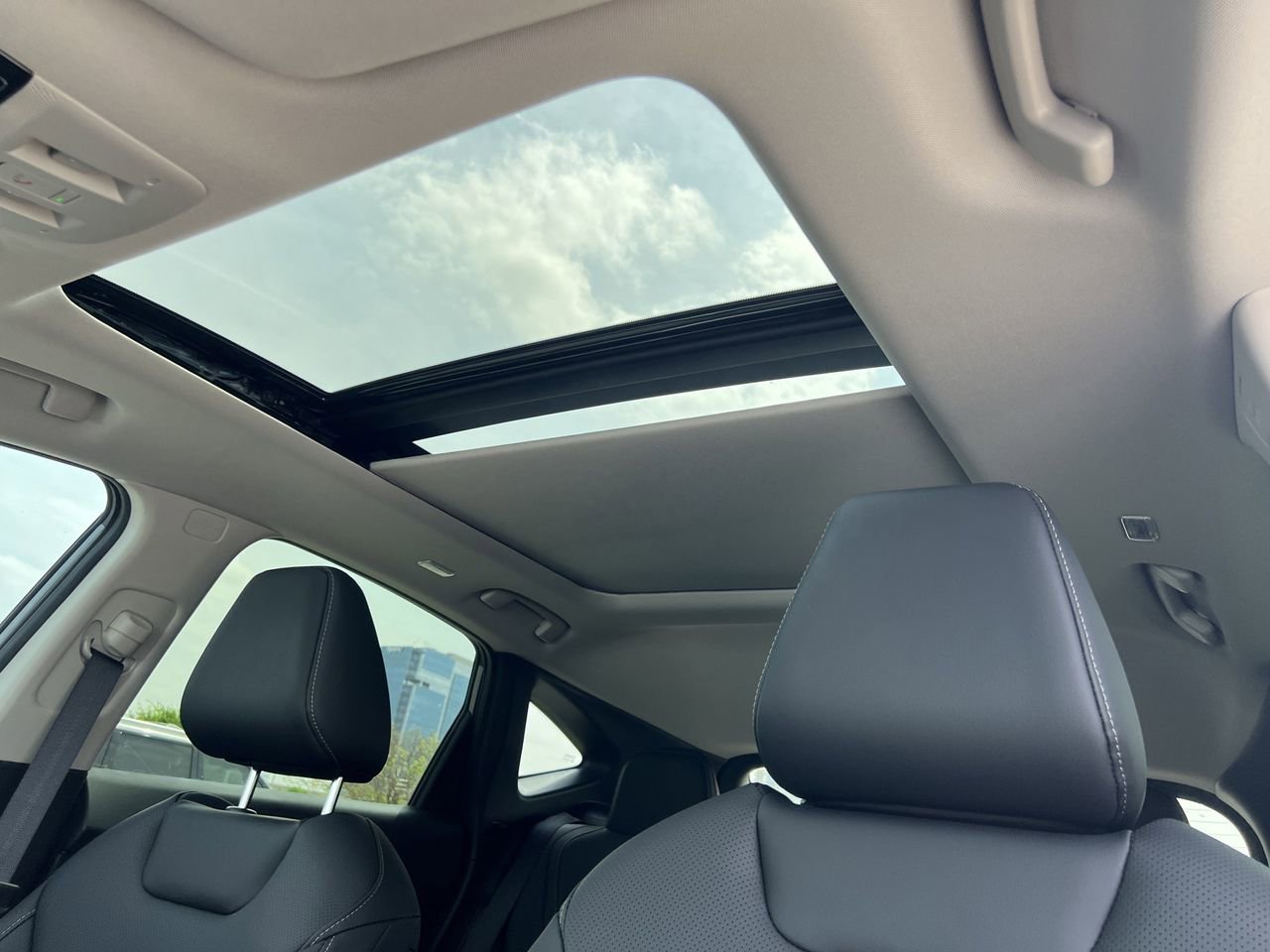 New 2026 Nissan Murano SL image 14