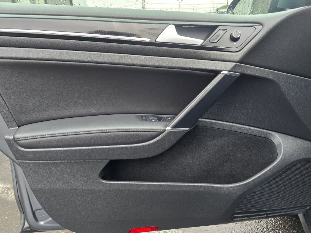 Used 2015 Volkswagen Golf SEL w/ Lighting Package (SEL) image 13