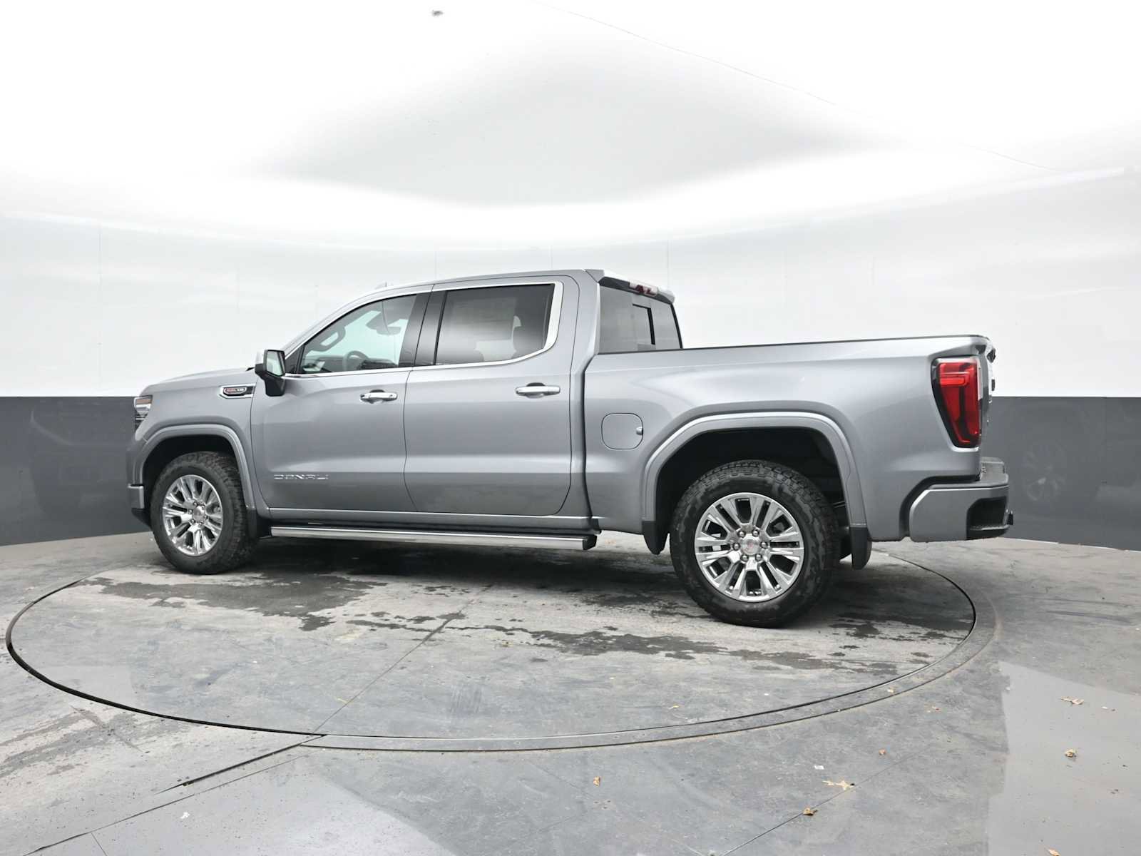New 2026 GMC Sierra 1500 Denali w/ Technology Package image 3