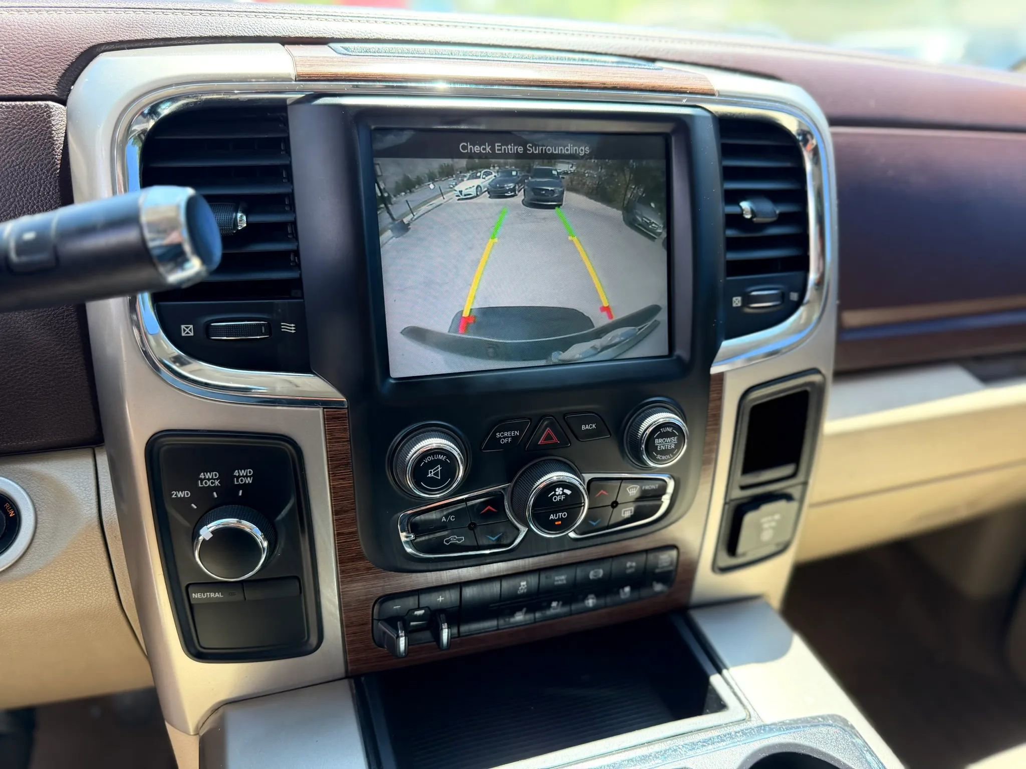 Used 2013 RAM 2500 Laramie w/ Convenience Group AWD/4WD image 37