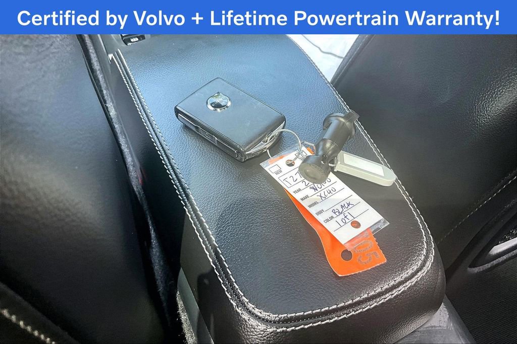 Certified 2026 Volvo XC40 B5 Plus AWD/4WD image 14