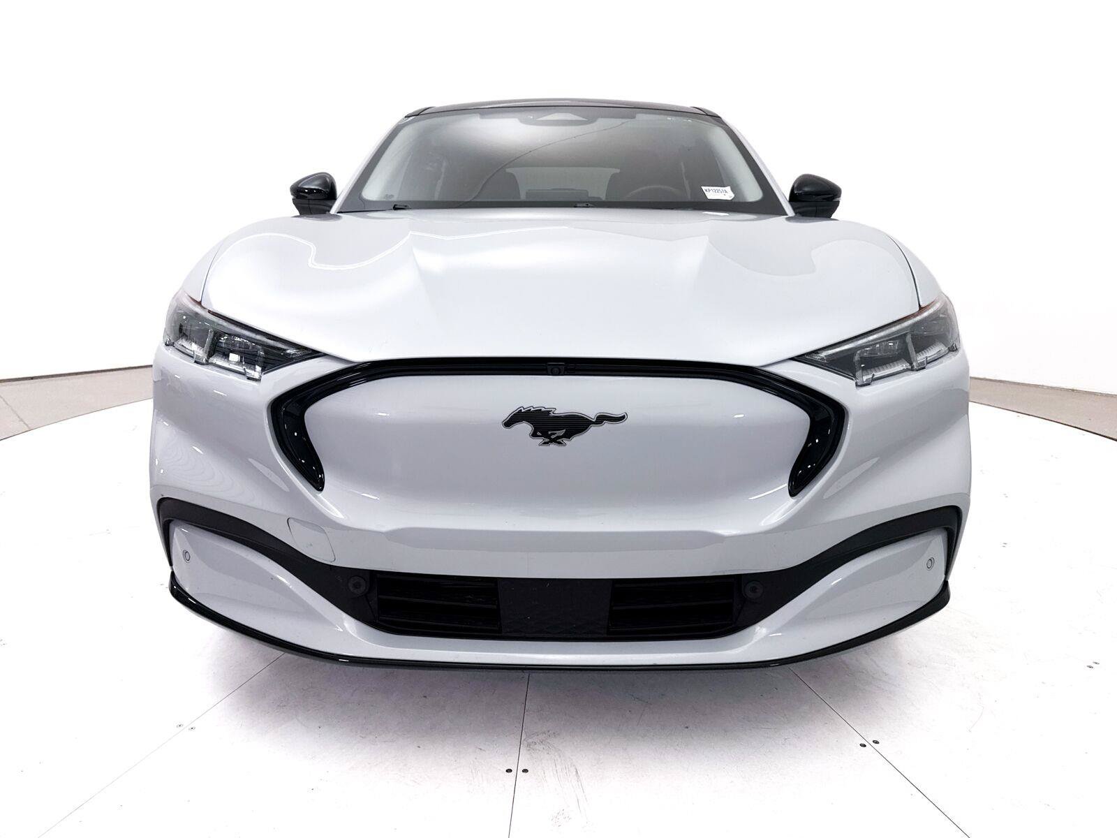 Used 2022 Ford Mustang Mach-E Premium RWD image 12