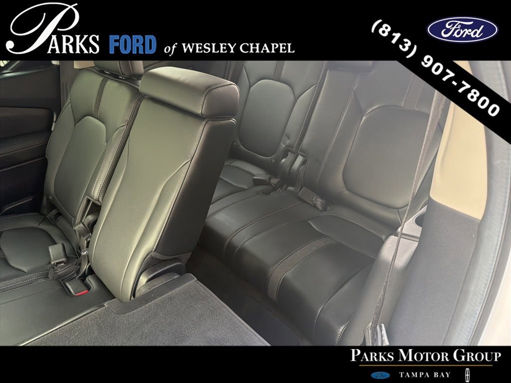 Used 2024 Honda Pilot Touring image 4