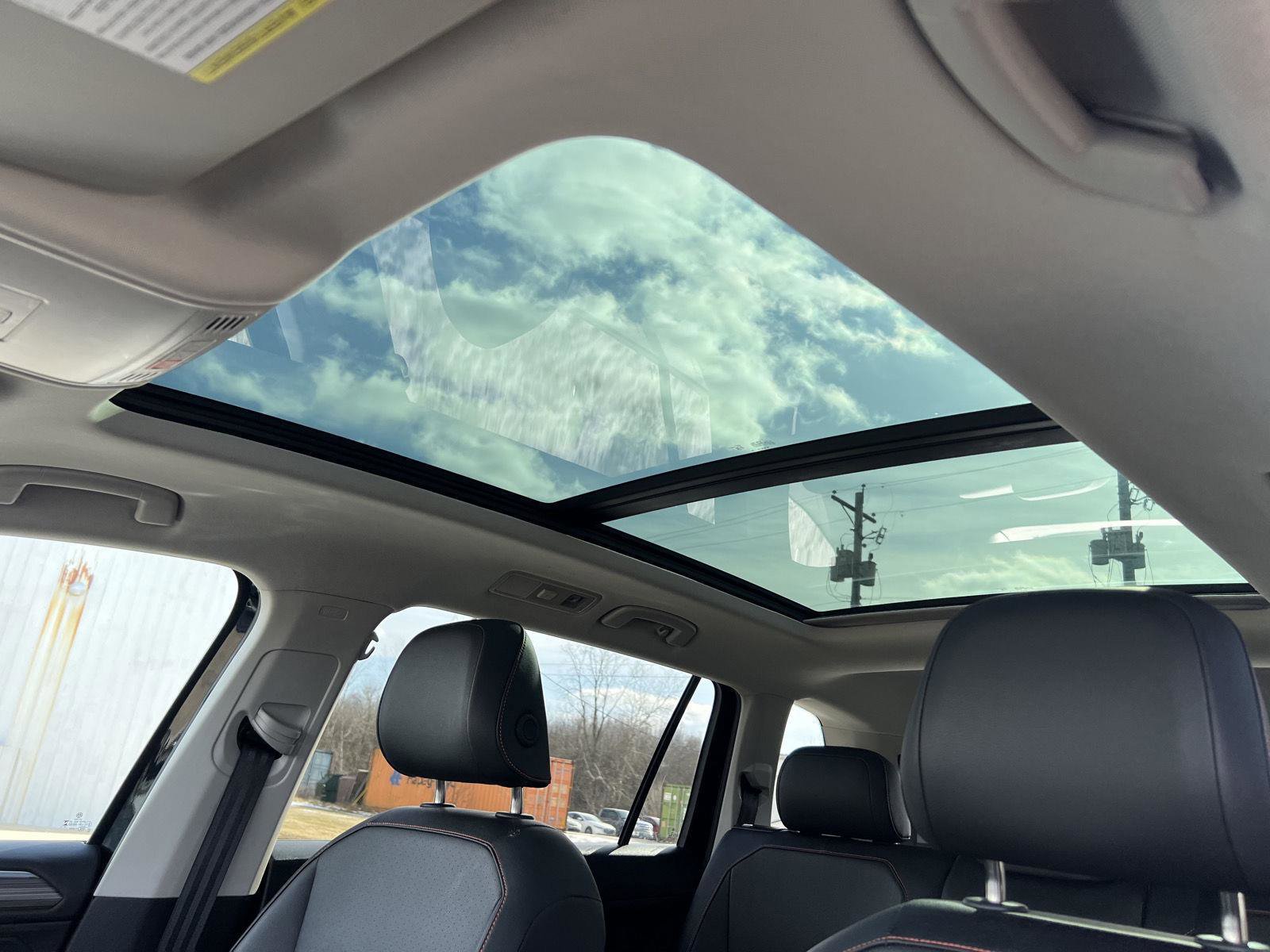 Used 2024 Volkswagen Tiguan Wolfsburg Edition image 27