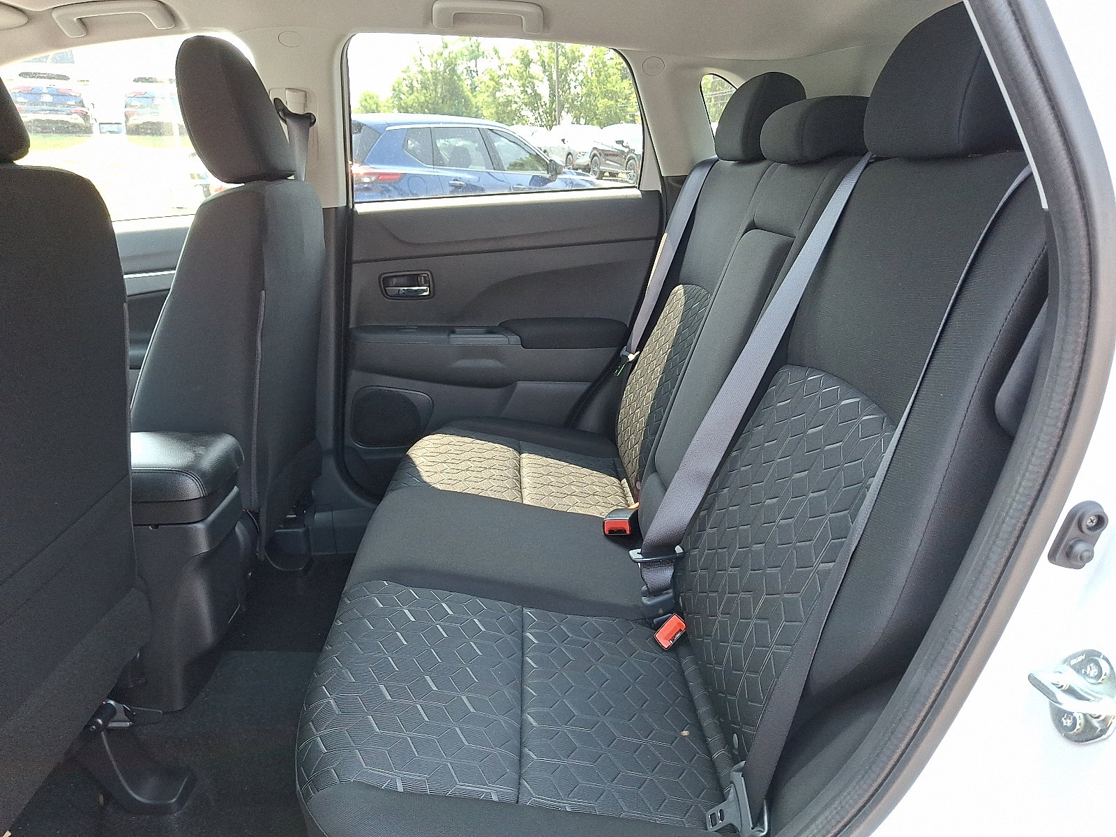 New 2025 Mitsubishi Outlander Sport ES image 10