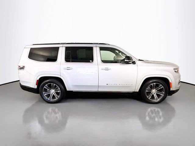 Used 2023 Jeep Grand Wagoneer 4WD w/ Flexible Seating Group image 8