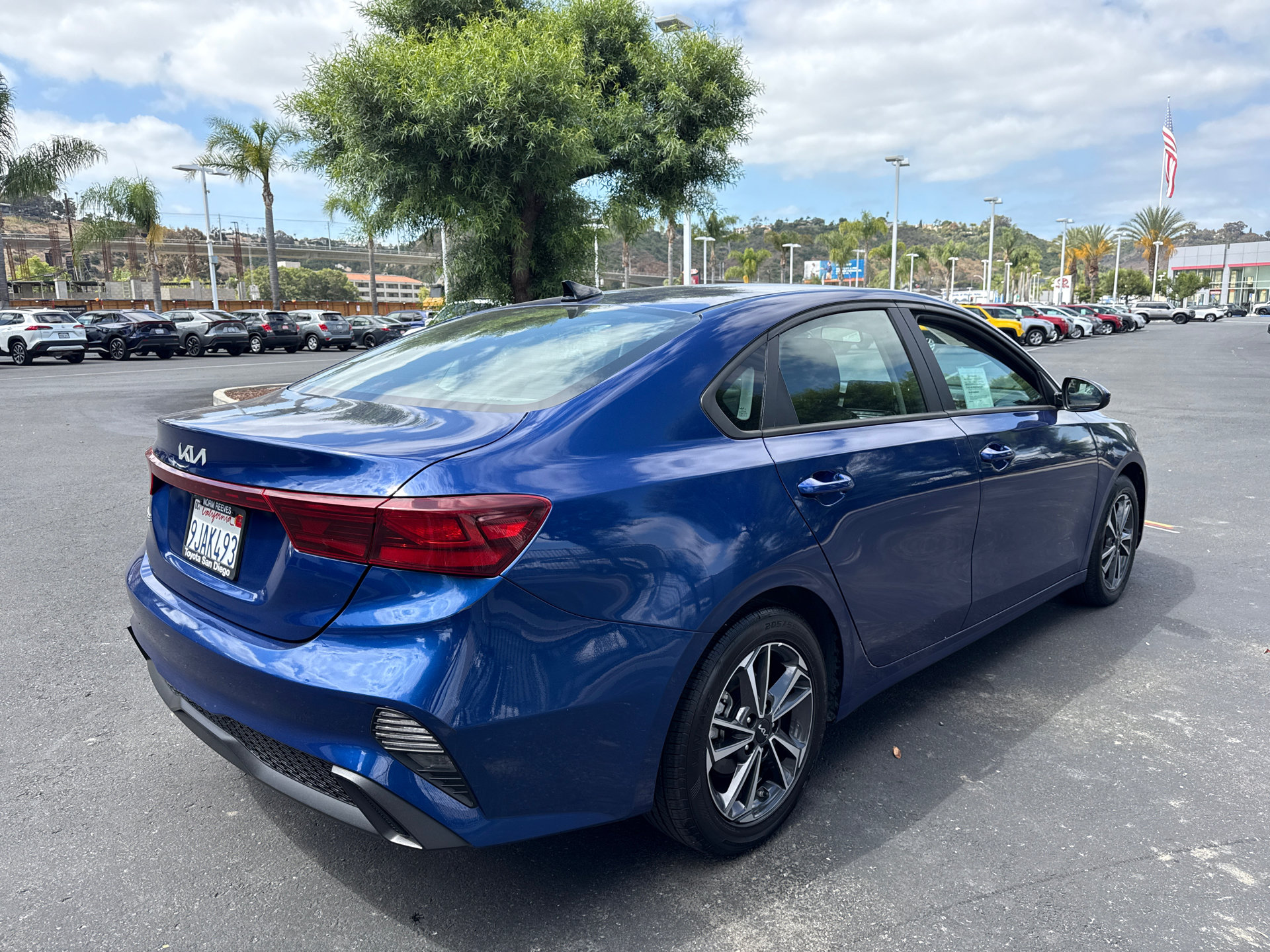 Used 2023 Kia Forte LXS FWD image 8