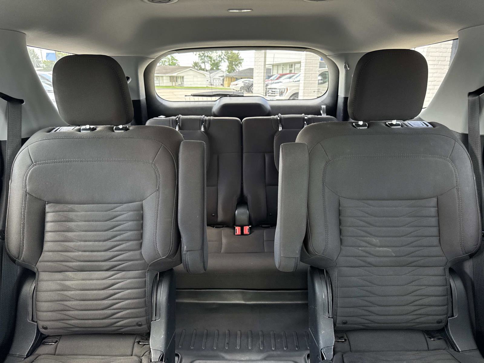 Used 2021 Ford Explorer XLT RWD image 9