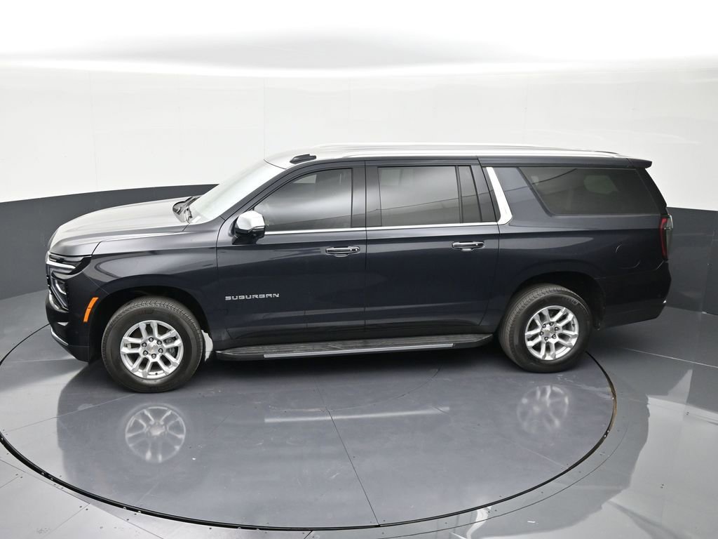 Certified 2025 Chevrolet Suburban Premier image 13