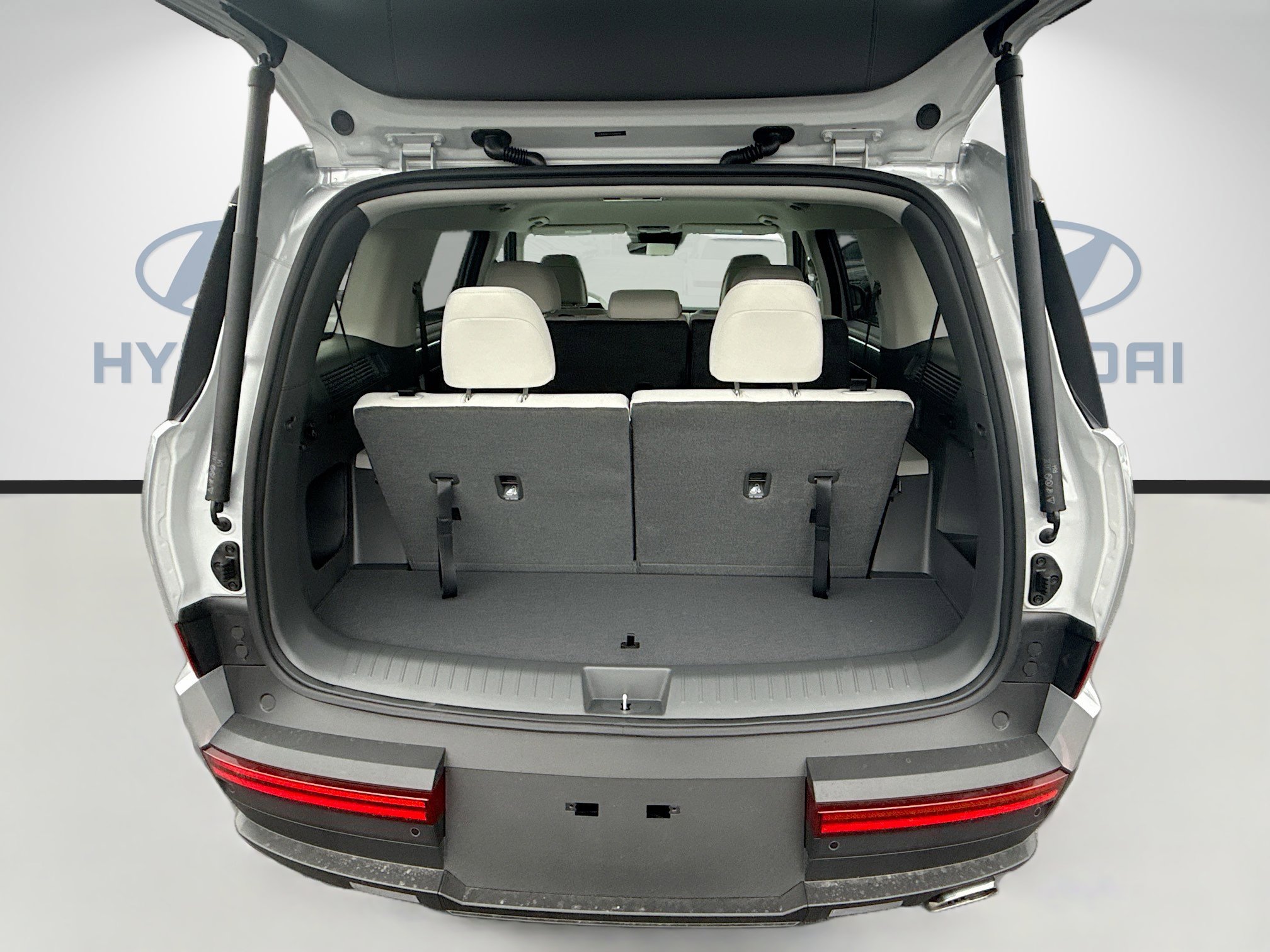 New 2026 Hyundai Santa Fe SE image 18