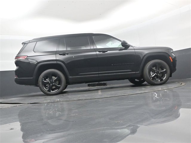 New 2025 Jeep Grand Cherokee L Altitude image 37