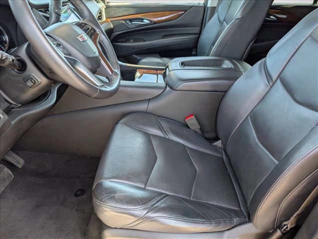 Used 2020 Cadillac Escalade ESV Luxury image 17