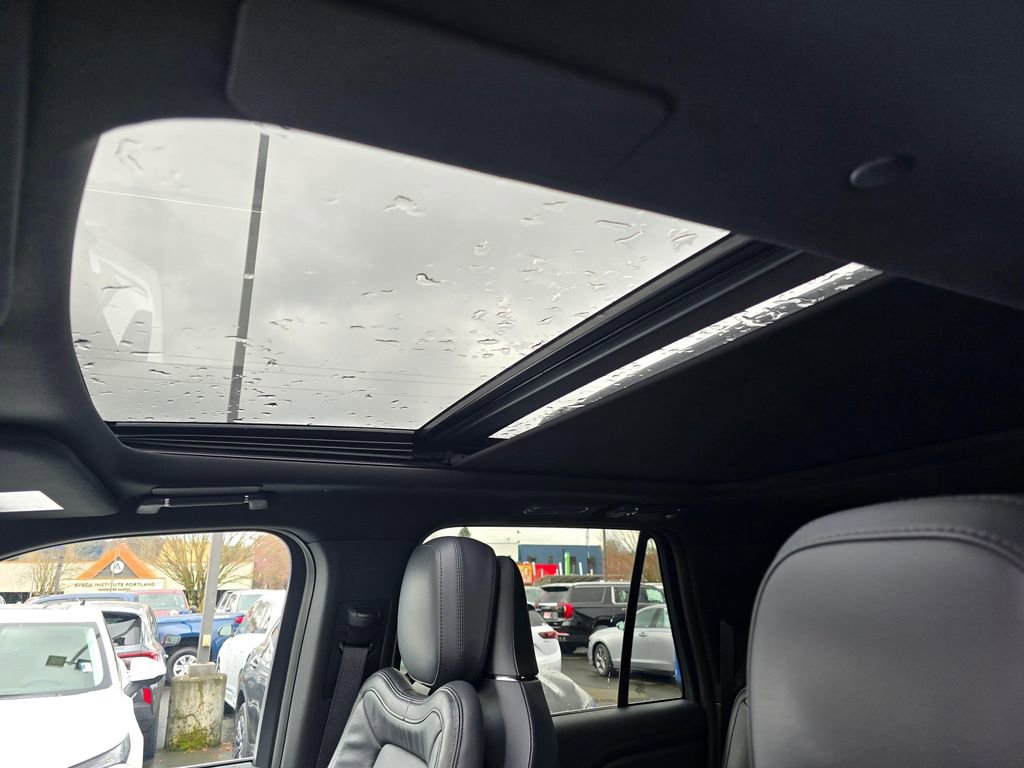 Used 2024 Lincoln Navigator L Reserve image 24