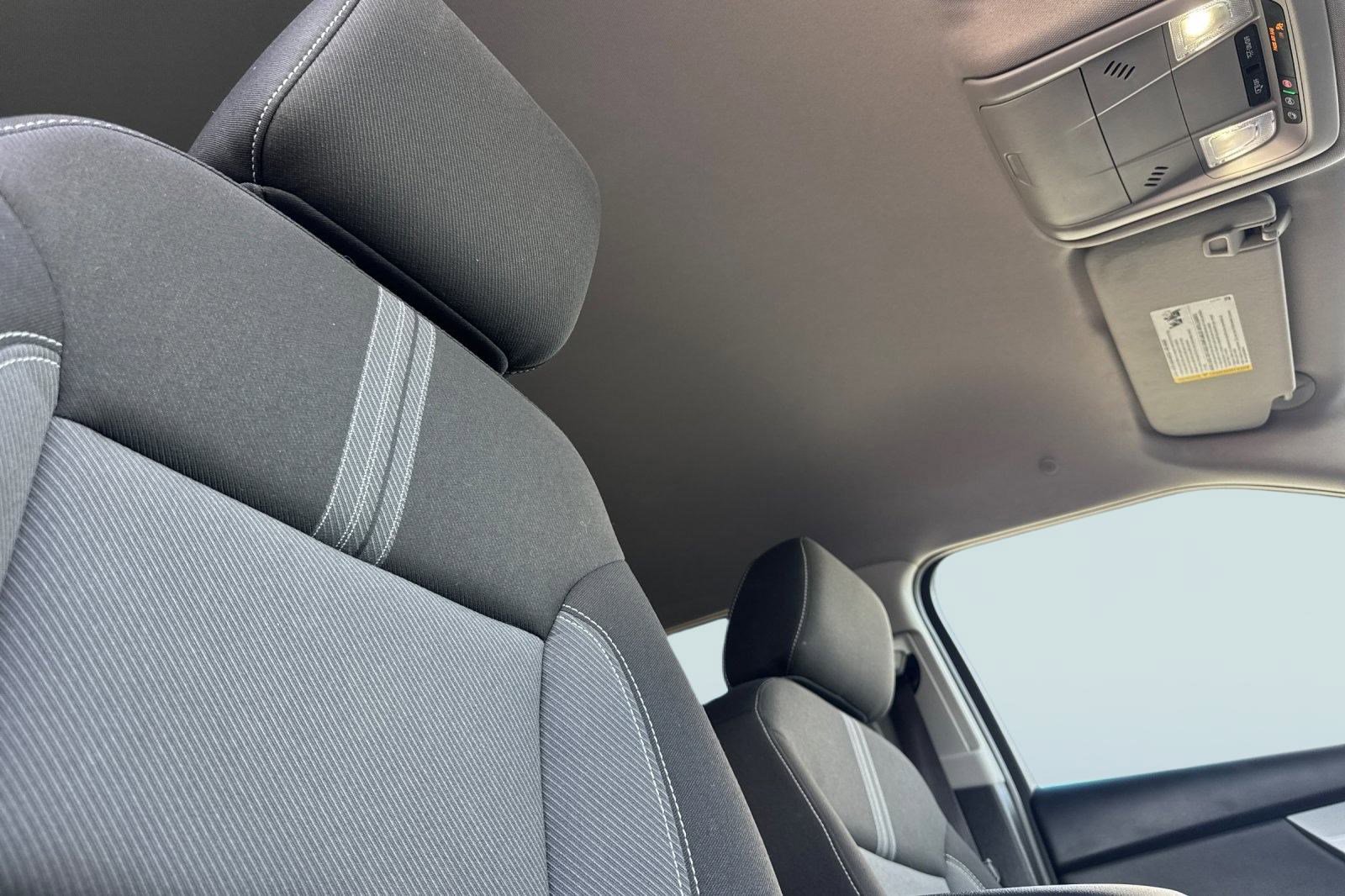 Used 2025 Chevrolet Blazer LT image 26