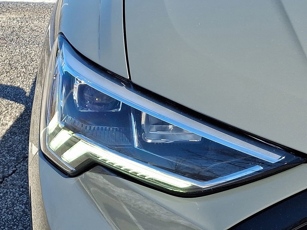 Certified 2023 Audi Q3 2.0T Premium Plus w/ Premium Plus Package image 9