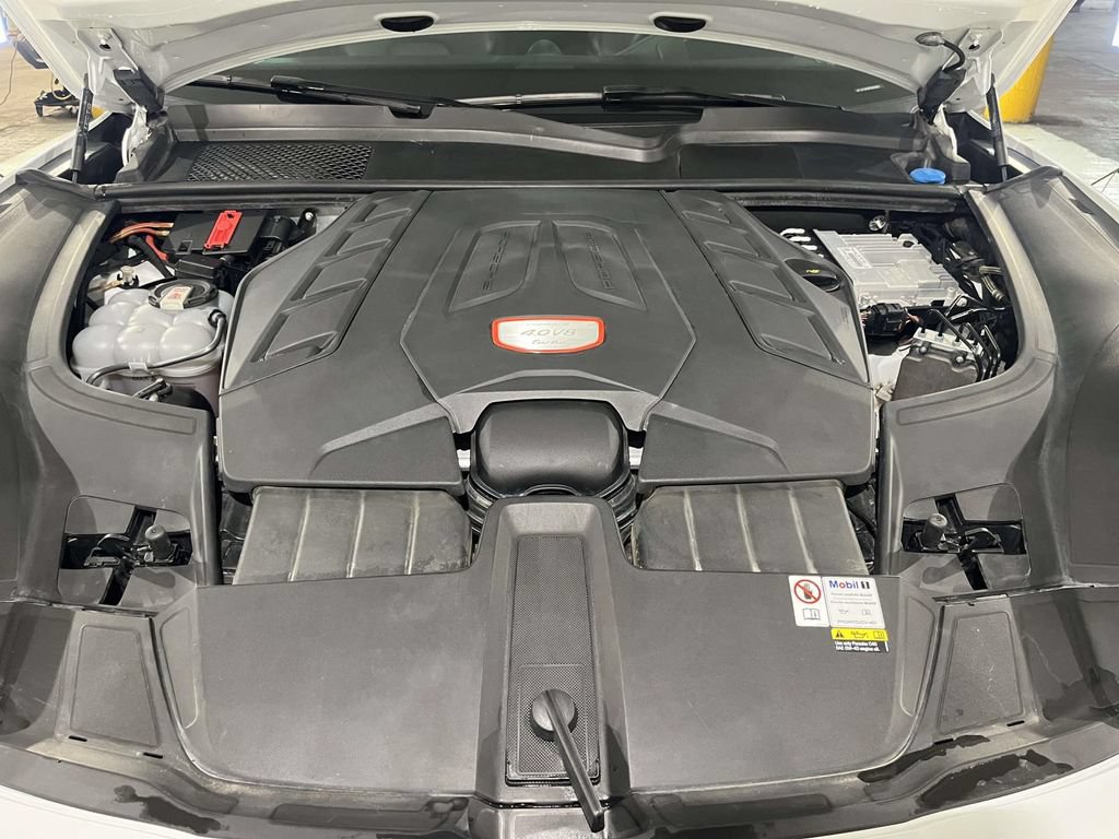 Certified 2023 Porsche Cayenne Turbo AWD/4WD image 25