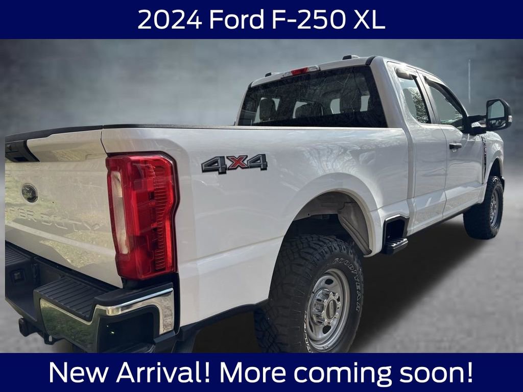 Used 2024 Ford F250 XL w/ XL Off-Road Package image 4