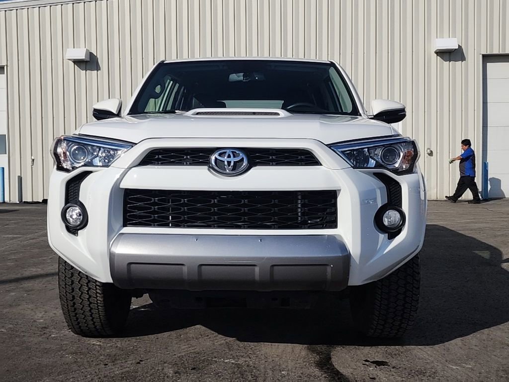 Used 2018 Toyota 4Runner TRD Off-Road Premium image 2