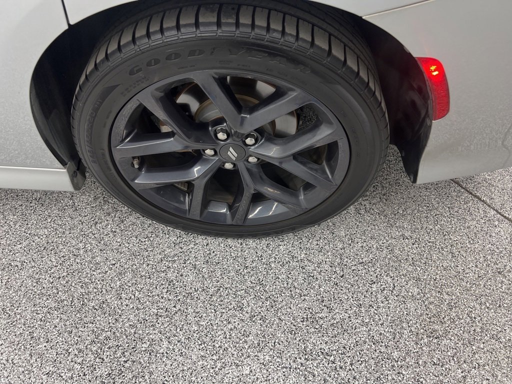 Used 2023 Dodge Charger R/T w/ Blacktop Package image 8