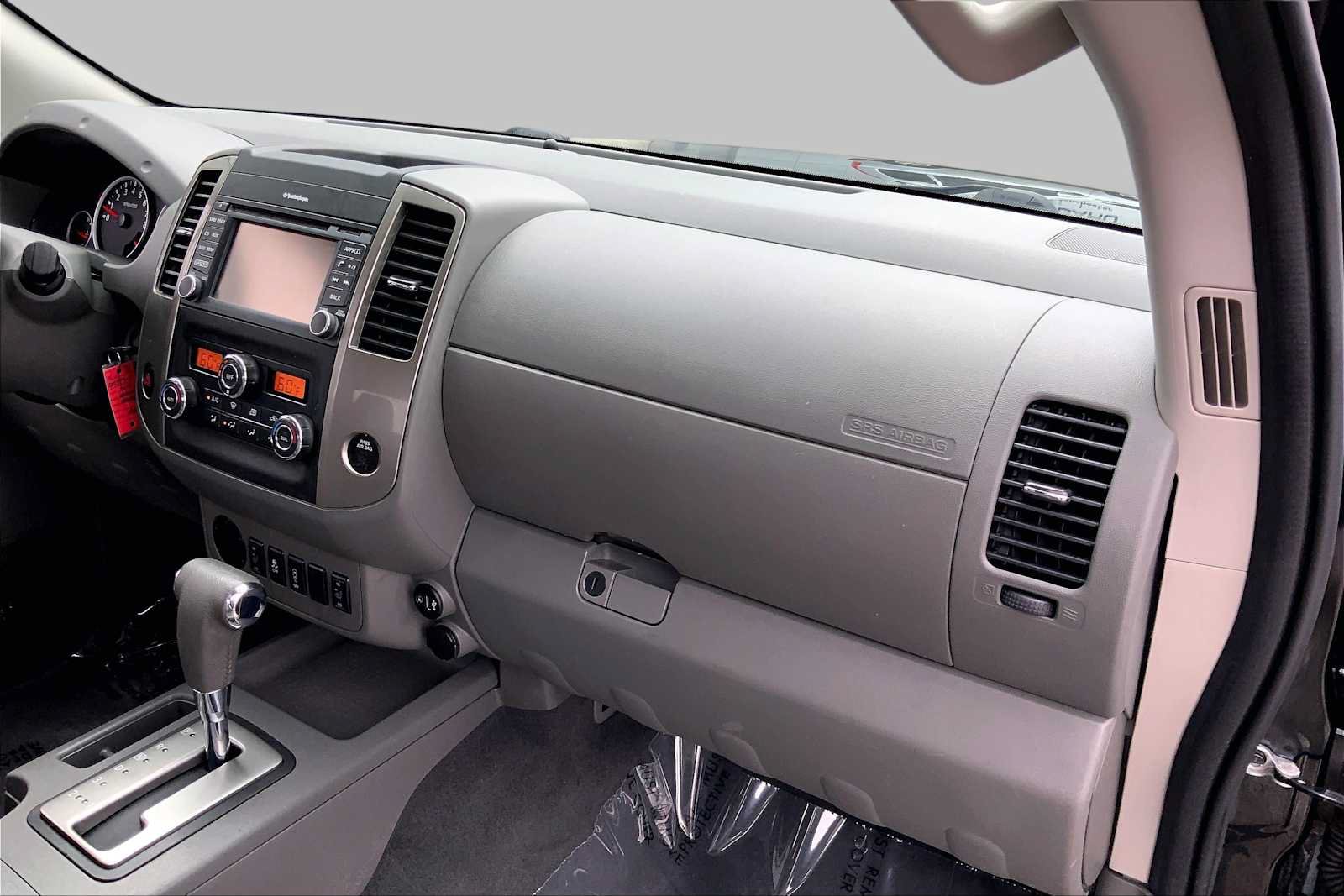 Used 2019 Nissan Frontier SL RWD image 19