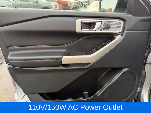 Used 2021 Ford Explorer Limited w/ Equipment Group 301A AWD/4WD image 18