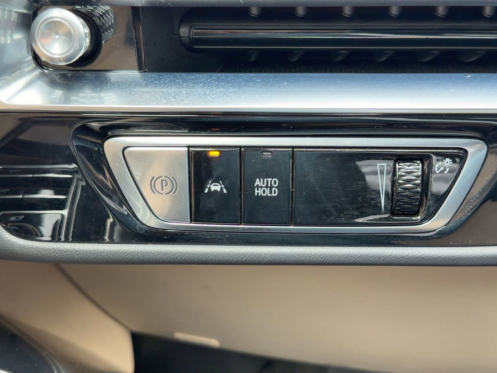 Certified 2024 Cadillac Lyriq Sport w/ Nappa Leather Package image 18