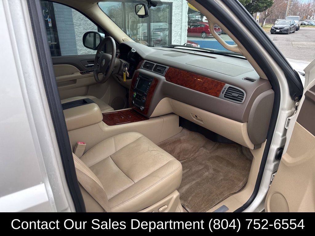 Used 2011 Chevrolet Tahoe LTZ image 17