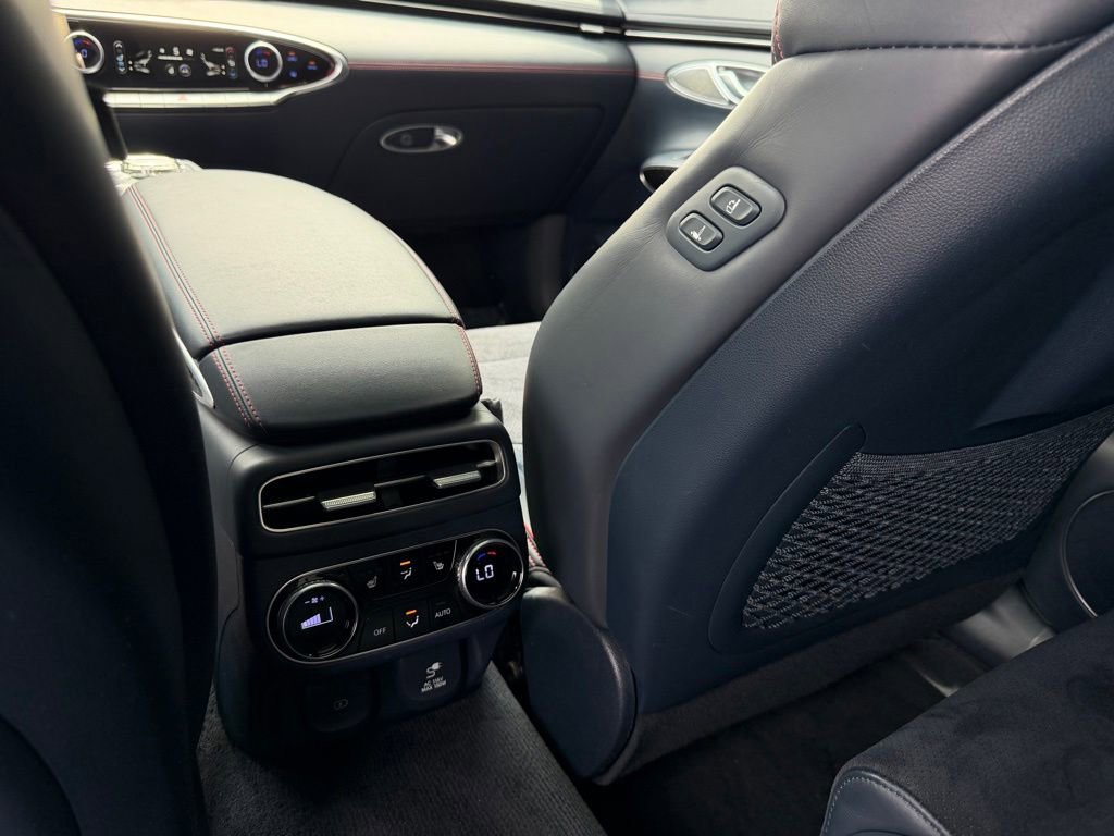 Used 2022 Genesis GV70 3.5T Sport w/ Sport Prestige Package AWD/4WD image 26