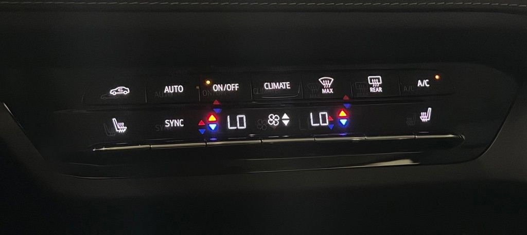 Used 2022 Buick Envision Preferred FWD image 19