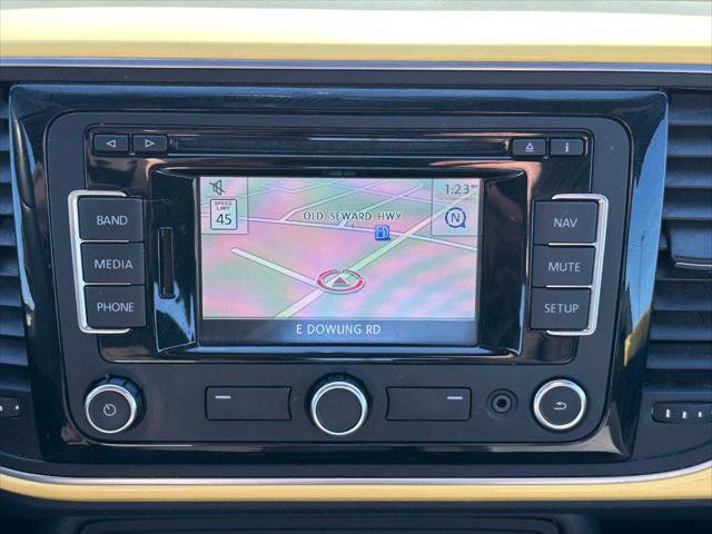 Used 2013 Volkswagen Beetle 2.5 image 26