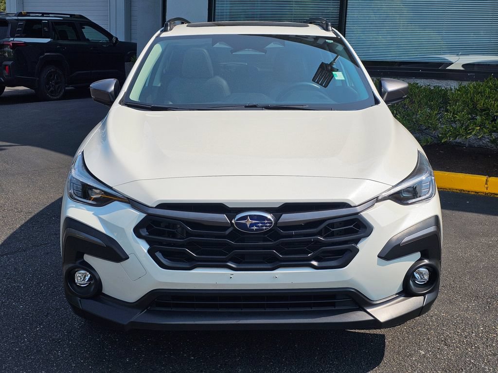 Used 2024 Subaru Crosstrek 2.5i Limited w/ Crosstrek Mirror Package AWD/4WD image 2