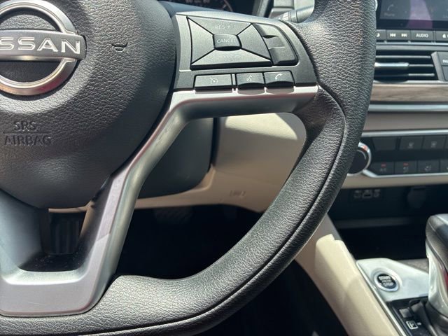 Used 2025 Nissan Altima 2.5 SV FWD image 23