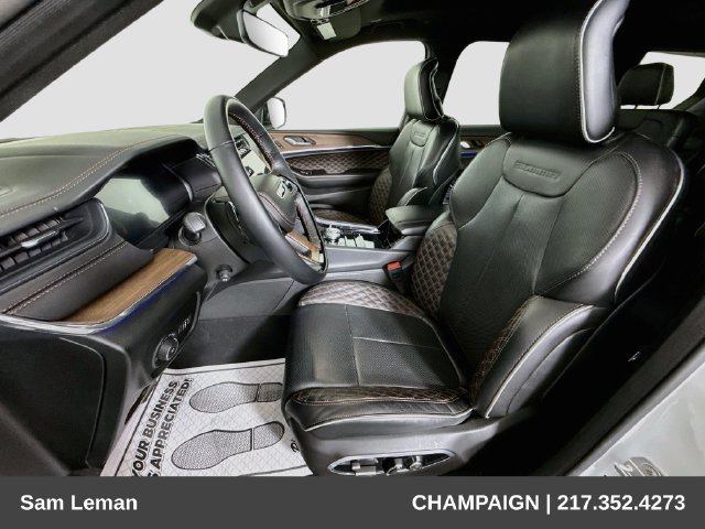 Used 2025 Jeep Grand Cherokee L Summit w/ Obsidian Package AWD/4WD image 21