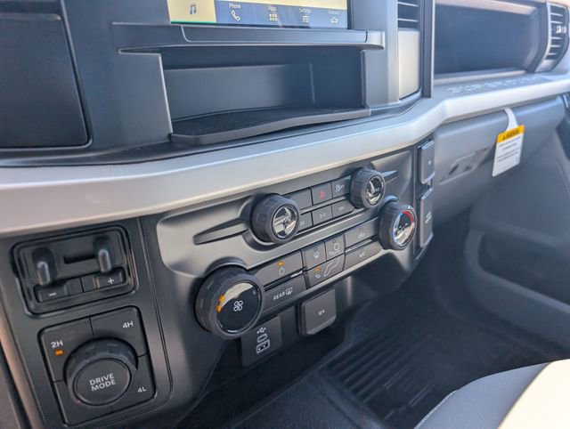 New 2026 Ford F550 4x4 Crew Cab image 23