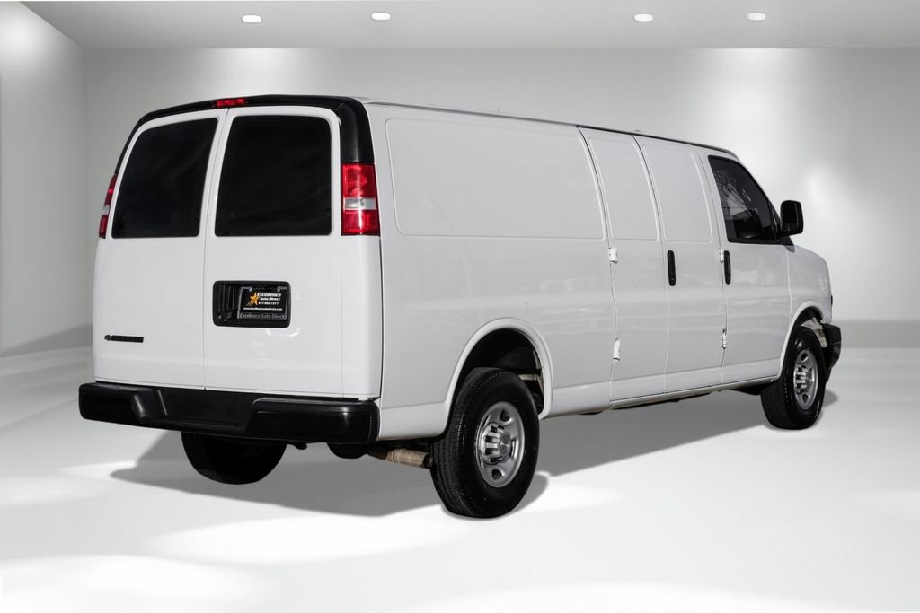 Used 2022 Chevrolet Express 2500 Extended w/ Driver Convenience Package image 6