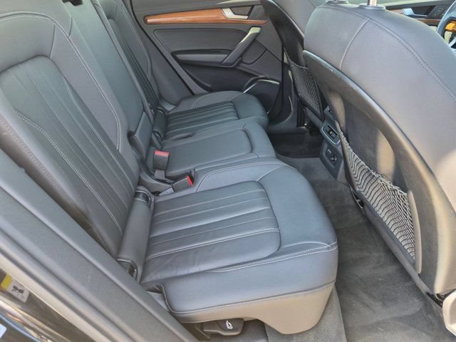 Used 2023 Audi Q5 2.0T Premium w/ Convenience Package AWD/4WD image 18