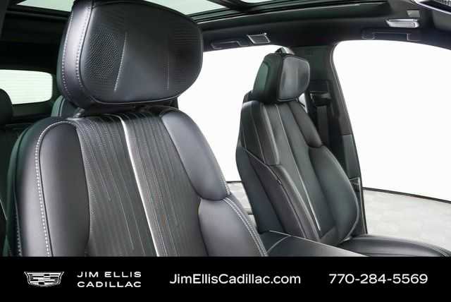 Used 2026 Cadillac Vistiq Sport image 23