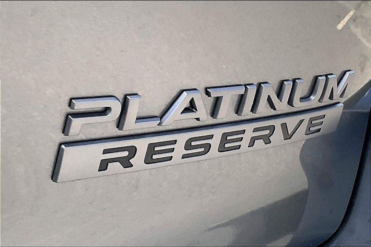 Certified 2025 Nissan Armada Platinum Reserve AWD/4WD image 8