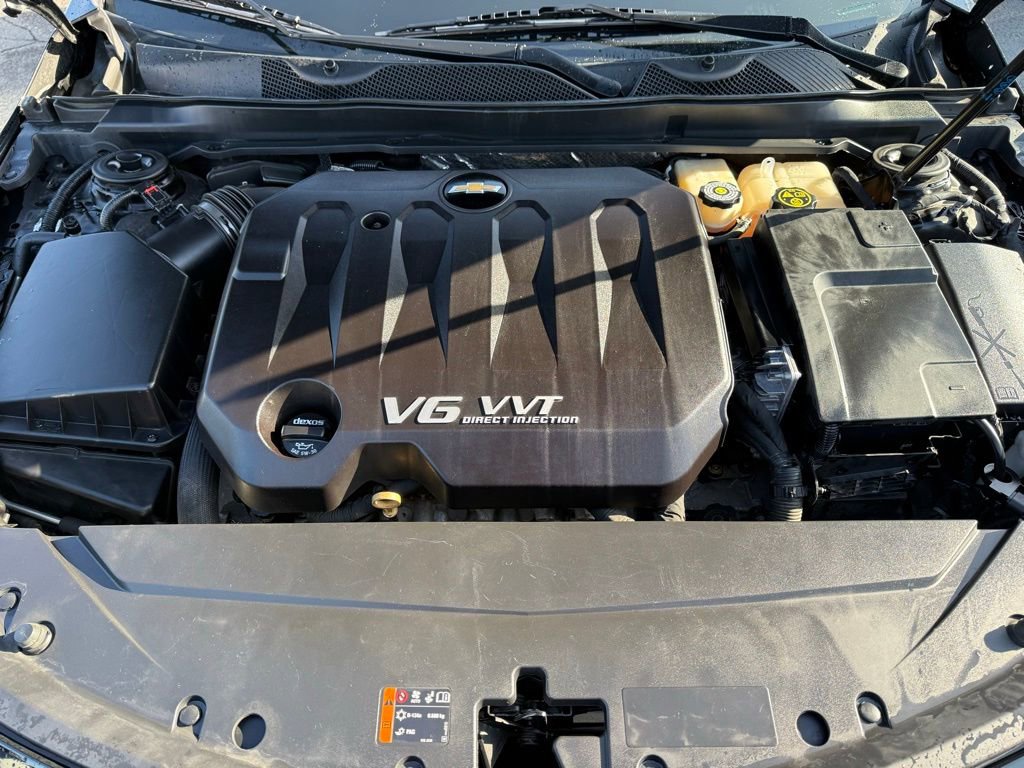 Used 2017 Chevrolet Impala LT image 17