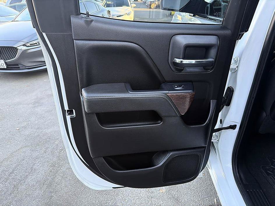 Used 2015 GMC Sierra 1500 SLE w/ SLE Value Package RWD image 10