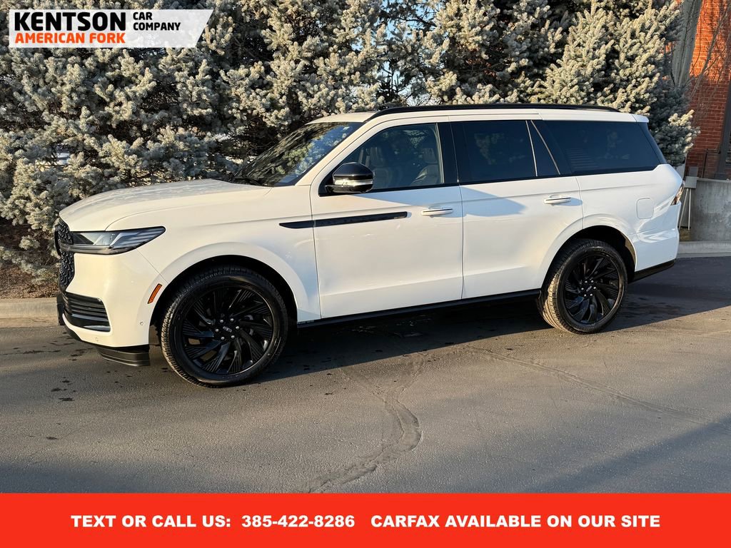 Used 2025 Lincoln Navigator Reserve w/ Jet Appearance Package