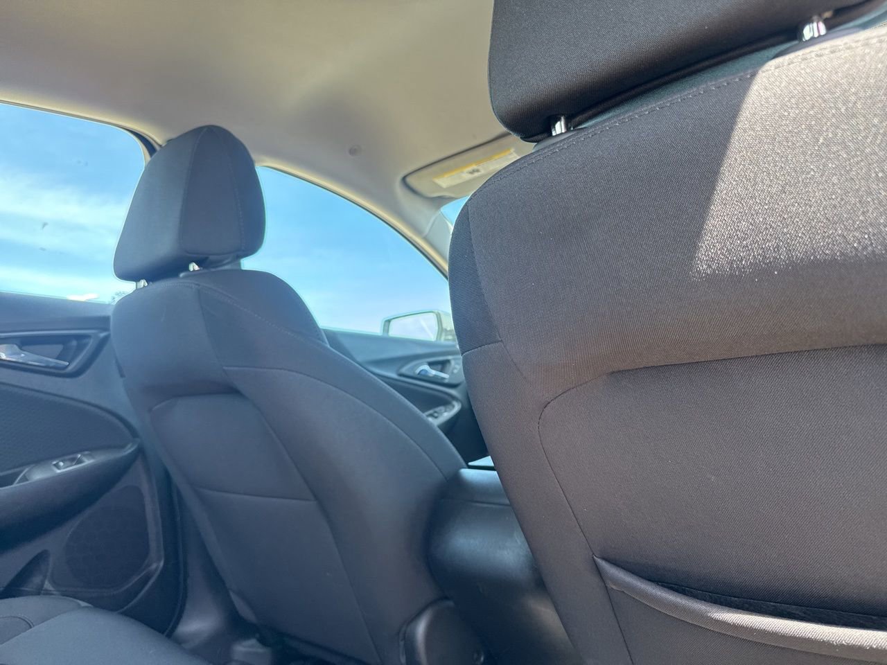 Used 2025 Chevrolet Malibu LS image 33