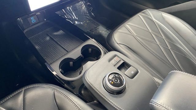 Used 2021 Ford Mustang Mach-E Select image 34